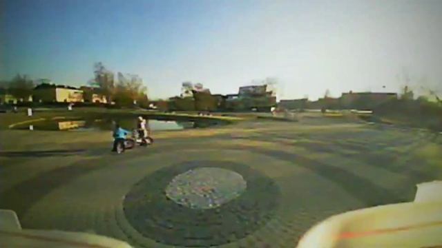 Park in city | Eachine us65 смотреть онлайн