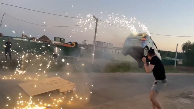 Прыжок парадеевича на матизе. Стрим Хазяева.