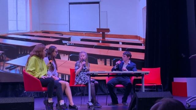 группа ФП -191 – сценка «Le quotidien à l’universitépédagogique» (Ч.1) смотреть онлайн