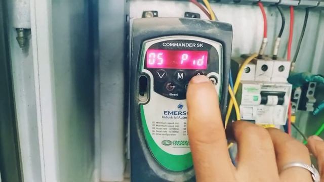 Emerson commander-sk drive/Basic parameters смотреть онлайн