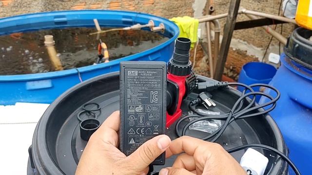 Nova bomba D'água SunSun, é incrível, funciona em 110v, 220v e também em 24v ! Fantástica !!!! смотреть онлайн