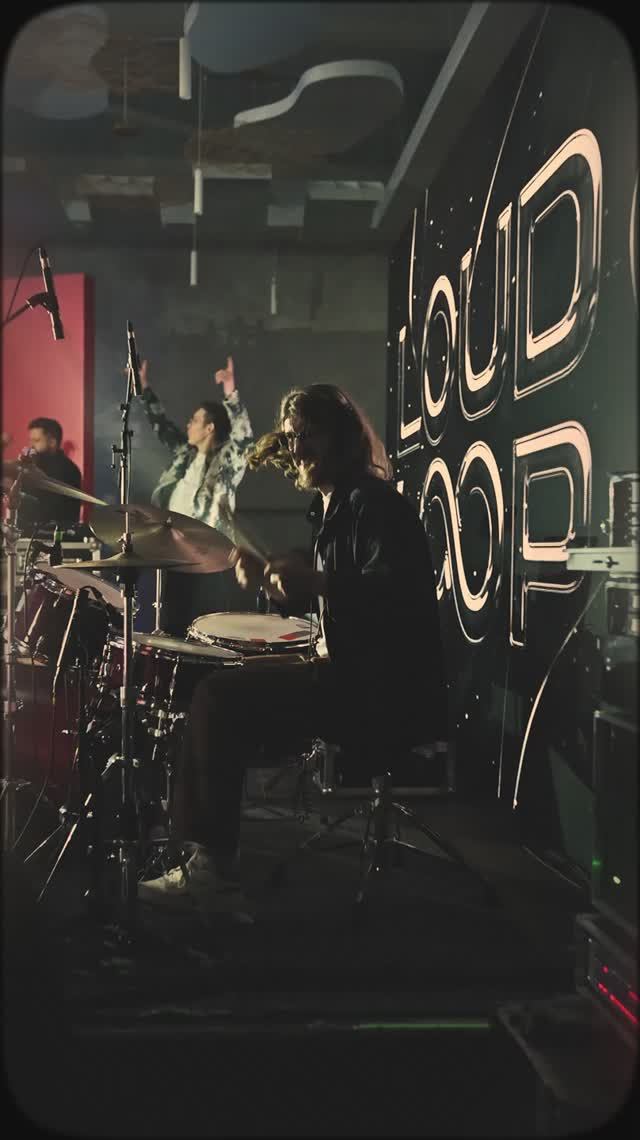 LOUD LOOP ♾️ DIKII смотреть онлайн