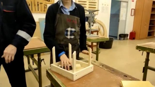 Кормушки для птиц. Подарок школьников ГБОУ Школа №2065 для дошколят образовательной площадки Д6 смотреть онлайн