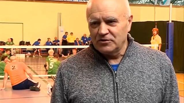 Спортсмены на колясках уверены - высокий рост не обязателен для волейболиста