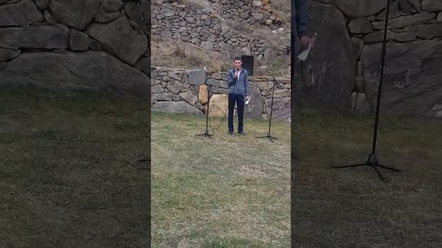 Молодой поэт Исмаил Бейтуганов на родине Кязим-хажи Мечиева в Шыкы. (Кязимовские чтения) смотреть онлайн