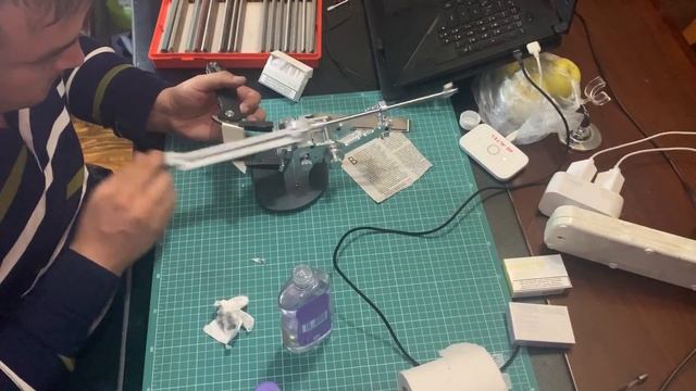 Первая заточка на точилке Блиц смотреть онлайн