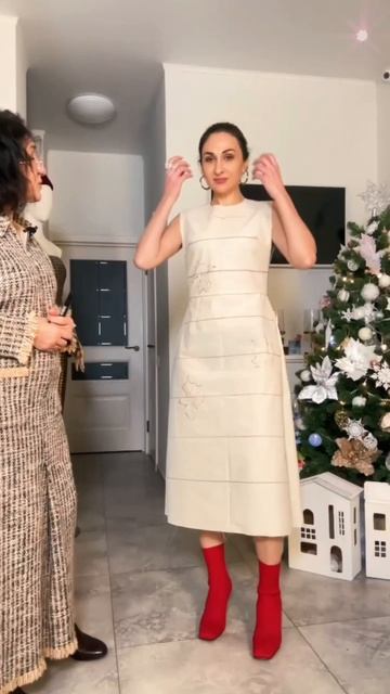 Закулисье группы Изюм январь 25. Примеряем макет платья по мотивам D&G смотреть онлайн