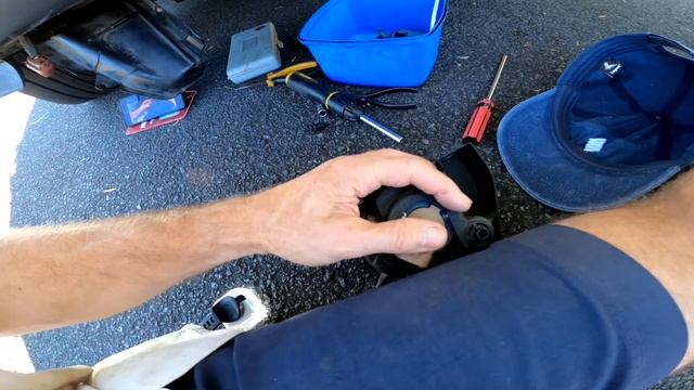 Subaru Forester SG Fog Light and Globe Replacement 2006-2006 смотреть онлайн