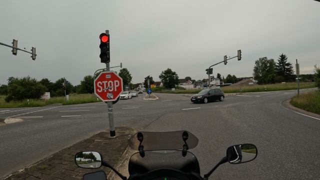 I just want 2 Sell My Bike смотреть онлайн