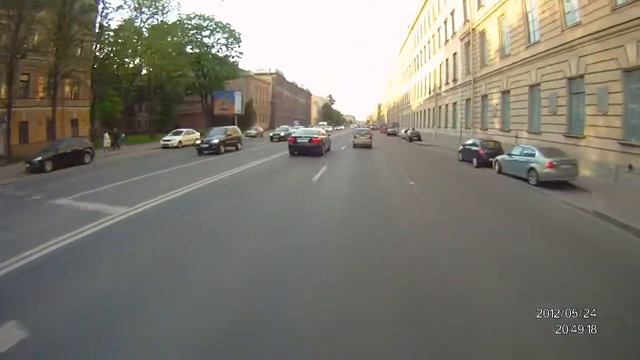 Езда по городу на моте смотреть онлайн