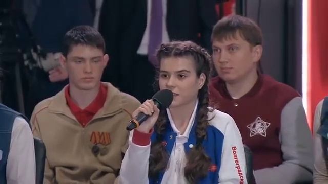 Президент встретился с молодежью в музее-панораме "Сталинградская битва" 02.02.2023 смотреть онлайн