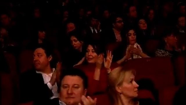 премьера фильма "Обитаемый остров" смотреть онлайн