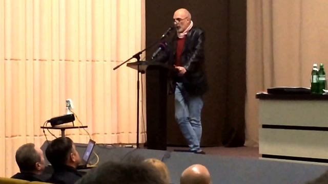 Выступление французского представителя партии "Левый фронт Франции" смотреть онлайн