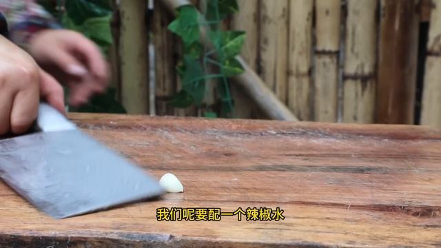 几百年没吃肉一样，苗大姐一锅酸汤牛肉，连吃几碗米饭都不够#牛肉做法 смотреть онлайн