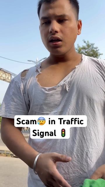 Scam😰im Roads😰 #trendingshorts #funnyshorts #youtubeshorts #funnyvideo #youtubevideo #funnymemes смотреть онлайн