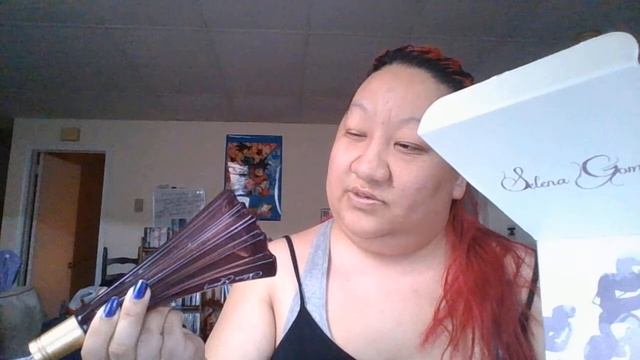 unboxing the original selena gomez perfume bottle смотреть онлайн