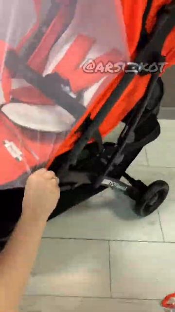 Комплектация прогулочной коляски Yoya Plus X