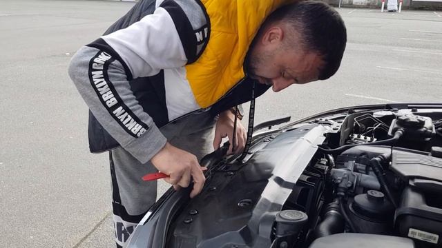 BMW 520 - E60 ın kaburgaların(böbrek) değişimi ,yenilendi... смотреть онлайн