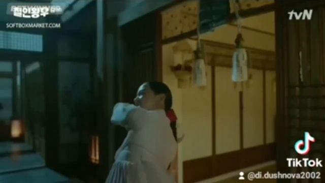 Тут Короля Обижают😁/Дорама: Королева Чорин🌺 смотреть онлайн