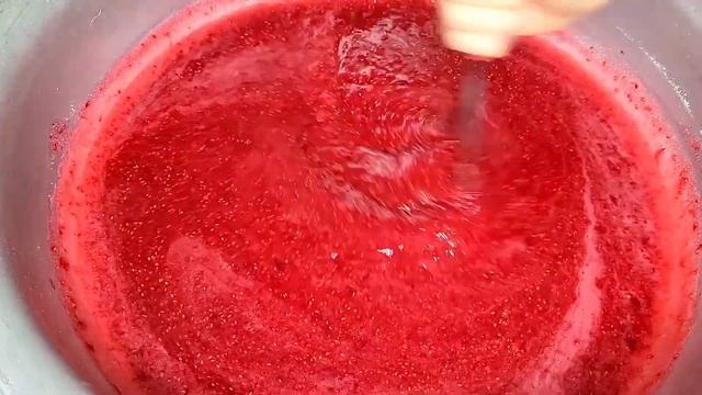 Готуємо малину на зиму/ Два простих способи/Завжди так роблю/Raspberries with sugar смотреть онлайн