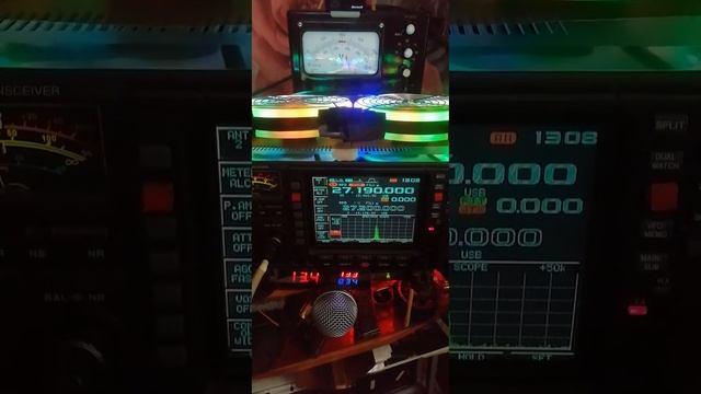 Си - Би. 18 +. Тётка в Шлямбура влюбилась. смотреть онлайн