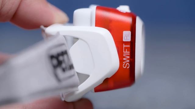 Petzl Swift RL: Đèn đội đầu thông minh chuyên cho chạy bộ смотреть онлайн