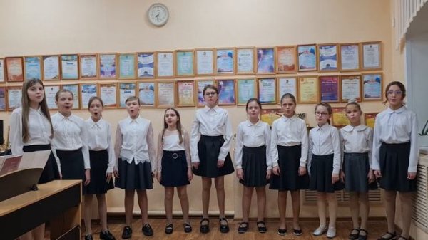 И. Хрисаниди, сл. О. Назаровой "Подарок Родине".