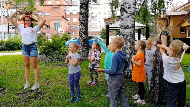 Последний день языковой площадки в Anglomama Club смотреть онлайн