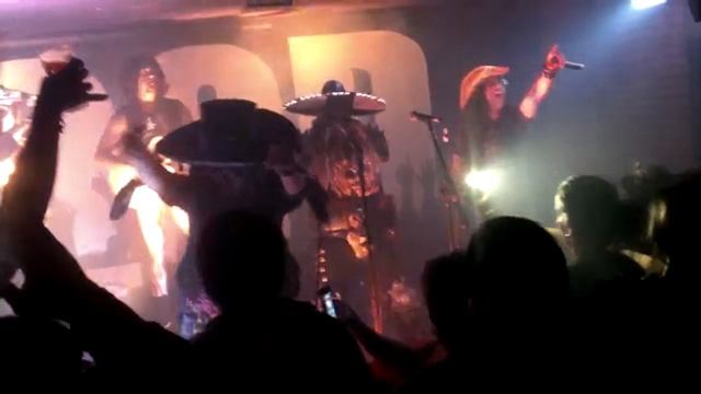 Metalachi - ACDC cover, back in black смотреть онлайн