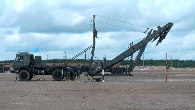 Армейские Игры. "Инженерная формула" и "Безопасный маршрут"