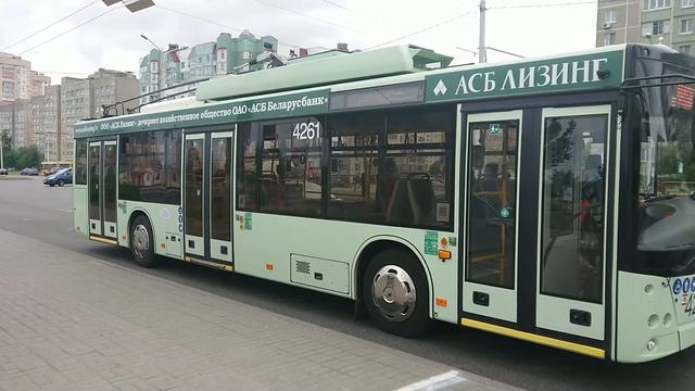 Hybrid trolleybus raising pantograph смотреть онлайн