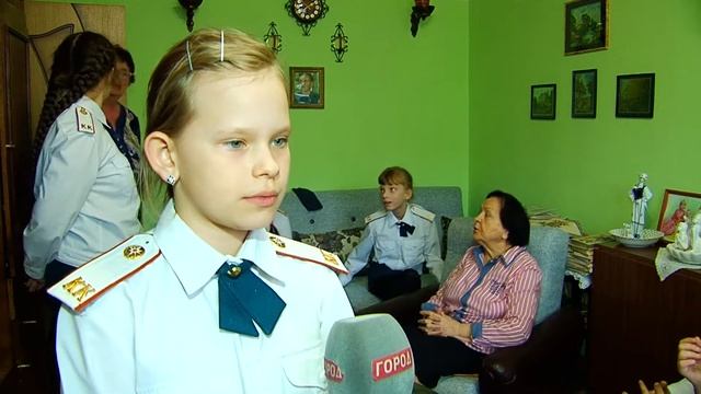 В преддверии 9-го мая школьники Благовещенска наводят порядок у ветеранов смотреть онлайн