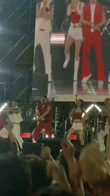 Фестиваль Korea University| обучение в Корее✨ Кого из звезд узнали?) #кпоп смотреть онлайн