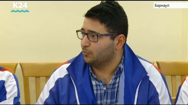 Виктор Томенко встретился с активистами «Снежного десанта» смотреть онлайн