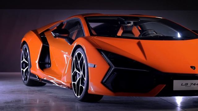 Lamborghini Revuelto | Studio Footage смотреть онлайн