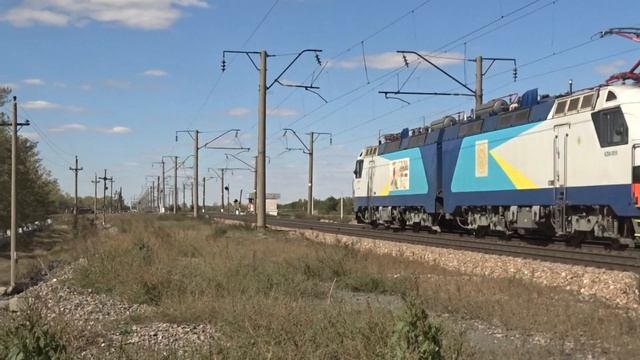 KZ4AT - 0035 с поездом 44 Костанай - Алматы, KZ8A - 0019 c грузовым на перегоне Нура - Кокпекты смотреть онлайн