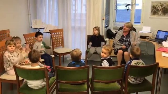 Первые уроки вокала с малышами 3-5 лет Part 1 смотреть онлайн