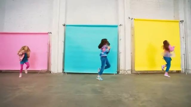 Triple Charm - Move On (Official Music Video) [S2 E2] смотреть онлайн