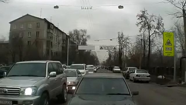 Урок вежливости авто хаму Быдло на дорогах смотреть онлайн