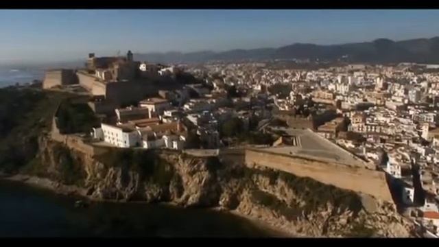 Instituto de Idiomas Ibiza смотреть онлайн