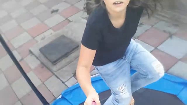 Мой любимый батут смотреть онлайн