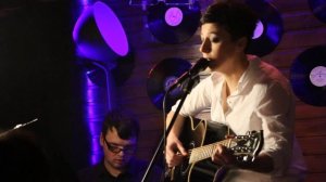 Дина Журавлёва _ Мне бы только знать, что где-то ты живёшь...