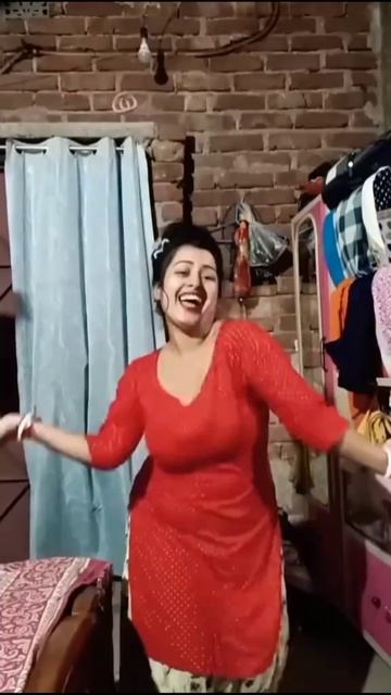 Pashto Hot Girl Romantic Dance смотреть онлайн