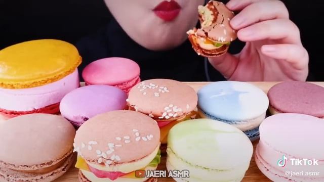 asmr eating macarons смотреть онлайн