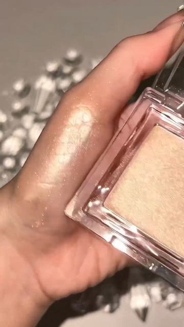 KOREAN HIGHLIGHTERS JUST TAKE MY MONEY✨ #highlighter #kbeauty #aegyo #koreanmakeup #makeup смотреть онлайн