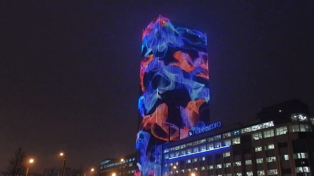 Медиафасад Leader Tower - светящийся дом на пл.Конституции