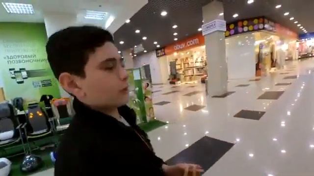 ЧТО КУПИТ ШКОЛЬНИК НА 100 000 РУБЛЕЙ. ШКОЛЬНИКИ ПОКУПАЮТ ТЕХНИКУ смотреть онлайн