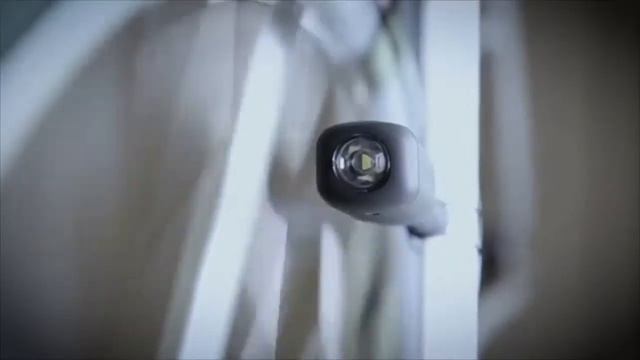 No batteries, No Friction! -100% Magnetic: Battery Free Bike Light смотреть онлайн