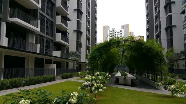 La Fiesta Condominium in Singapore смотреть онлайн