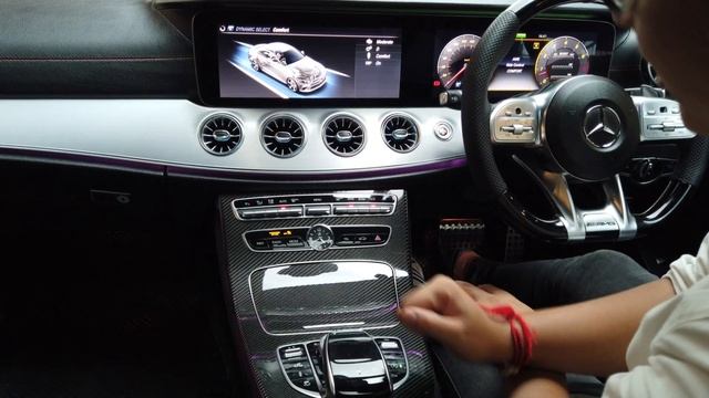 รีวิว Mercedes Benz CLS53 ที่ขนาด CLS300 ยังต้องหลบทางให้ смотреть онлайн